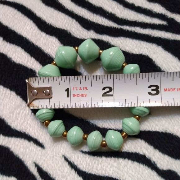 Women's Fashion Bracelet Jewelry - Picture 3 of 3